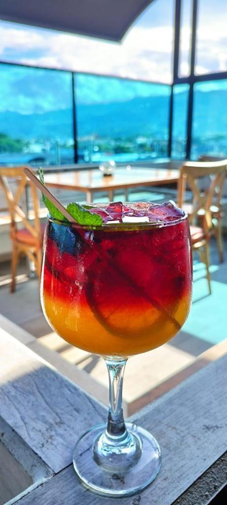 Hotel Wayra Club 아카시아 외부 사진