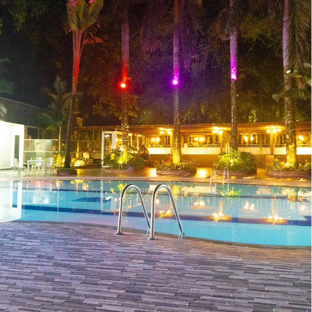 Hotel Wayra Club 아카시아 외부 사진